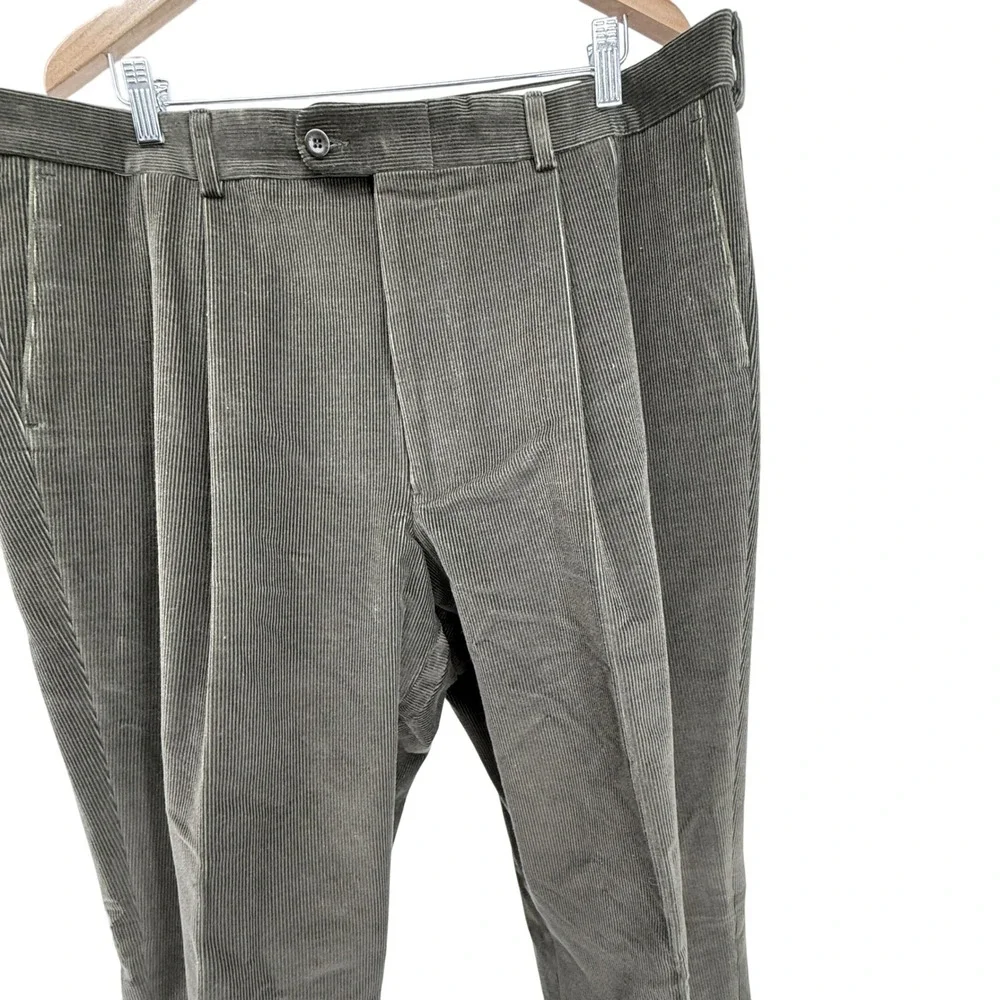 Set of 2 Keithmoor Corduroy Pleated Trousers Tan/Olive‎ Size 42R Men Classic Fit